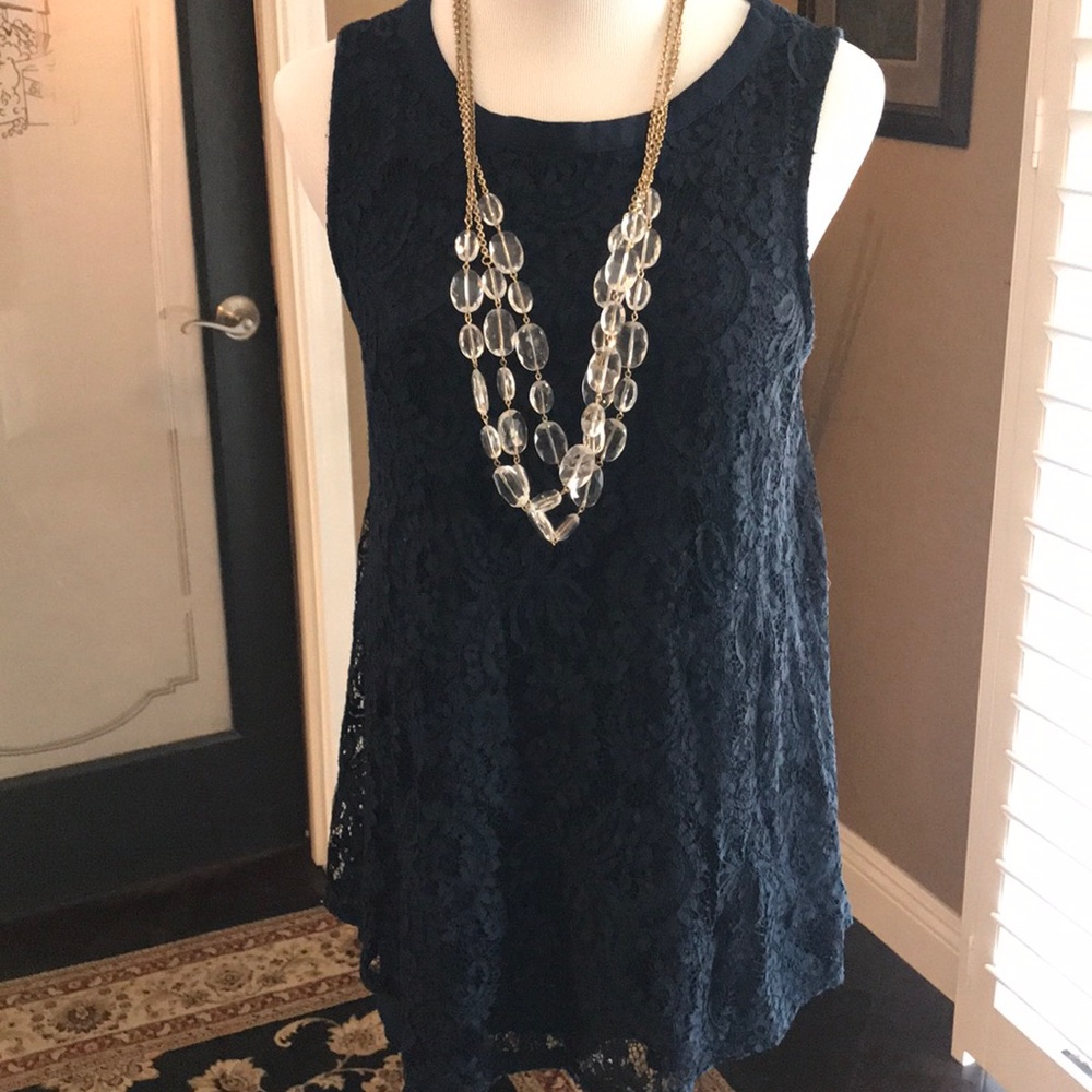 Liz Lange Maternity Lace Top - Size M